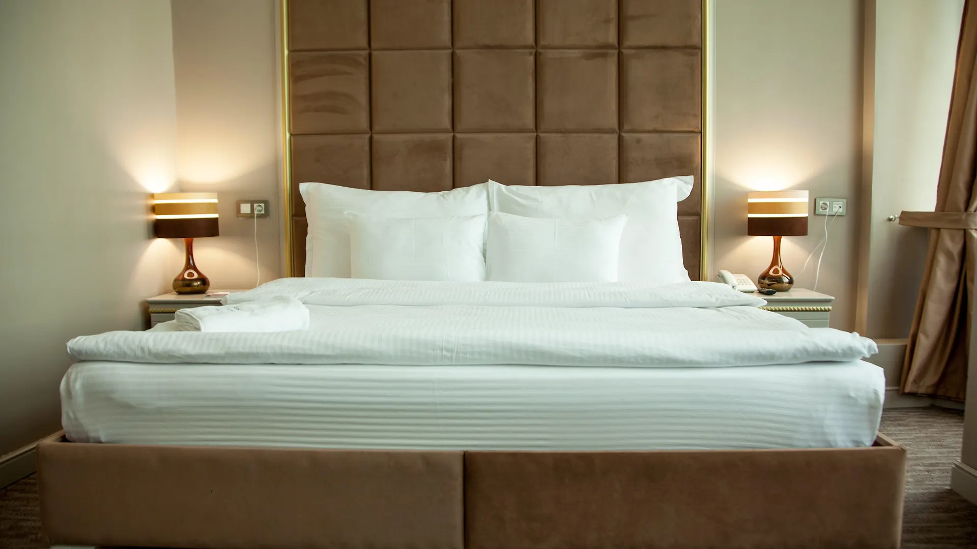 Grand Sapphire Hotel Almaty 4*,