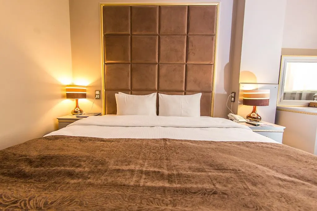 Grand Sapphire Hotel Almaty 4*,